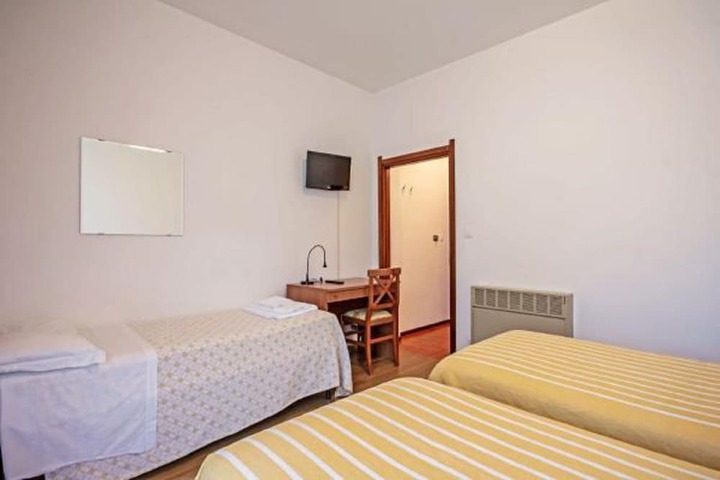 Room 12 of 57