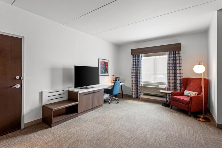 Room 34 of 79