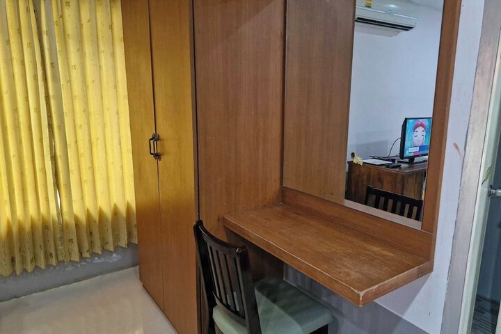 Room 44 of 125