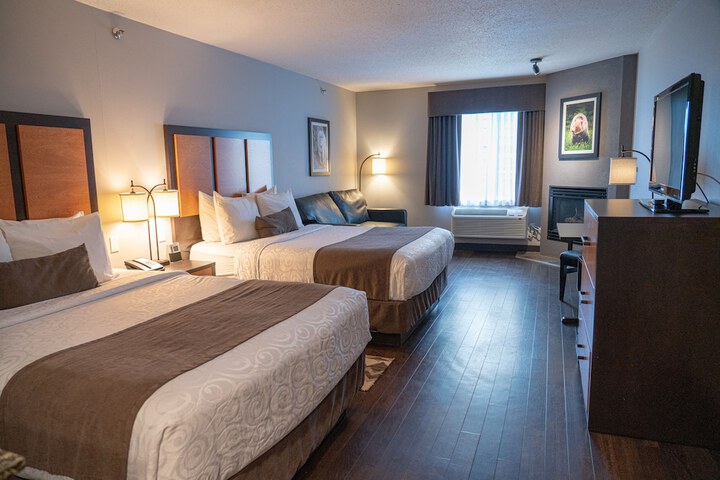 Room 4 of 107