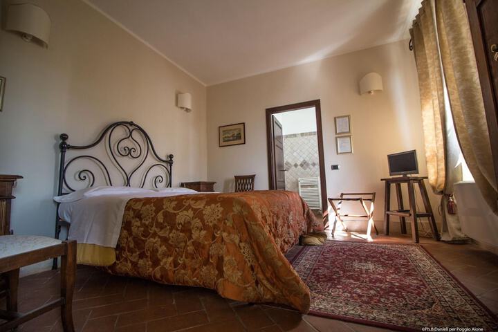 Room 13 of 65