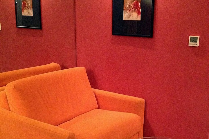 Room 6 of 14
