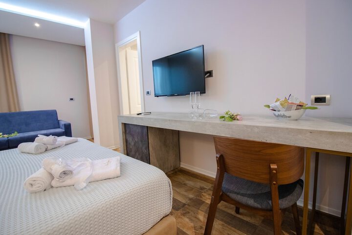Room 10 of 67