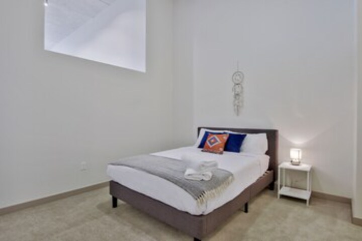 Room 283 of 328