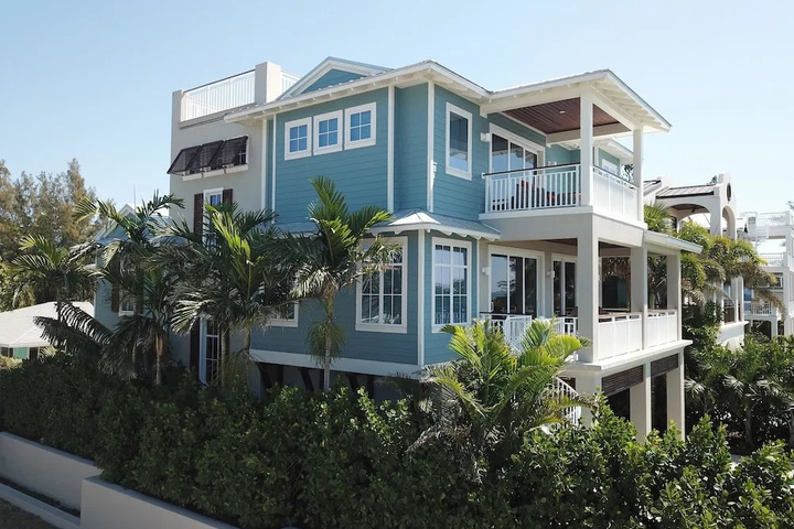 Exterior of Gulf Front Paradise