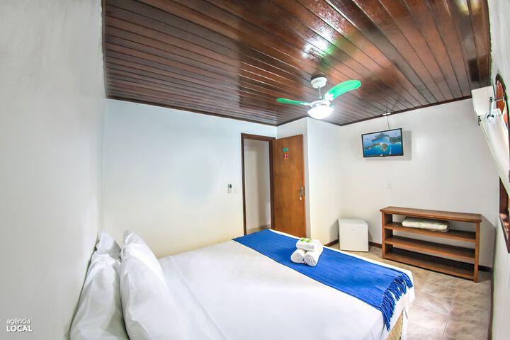 Room 6 of 38