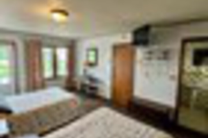 Room 29 of 102