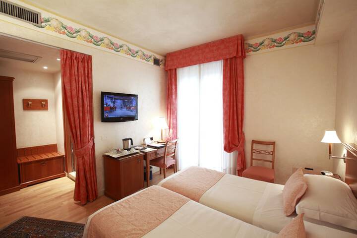 Room amenity
