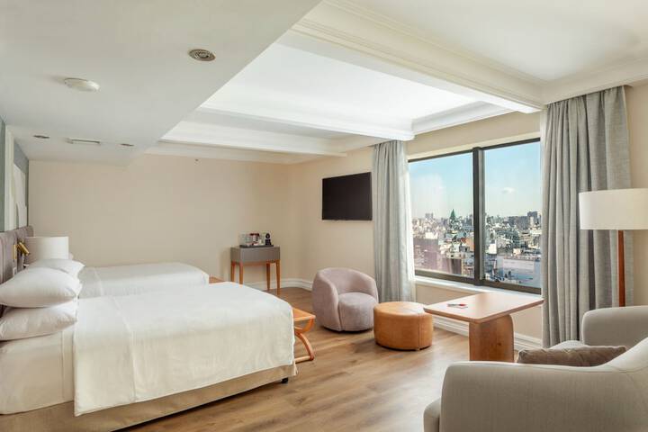 Room 22 of 99