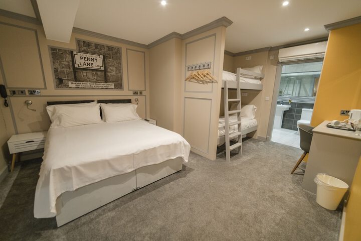 Room 15 of 54