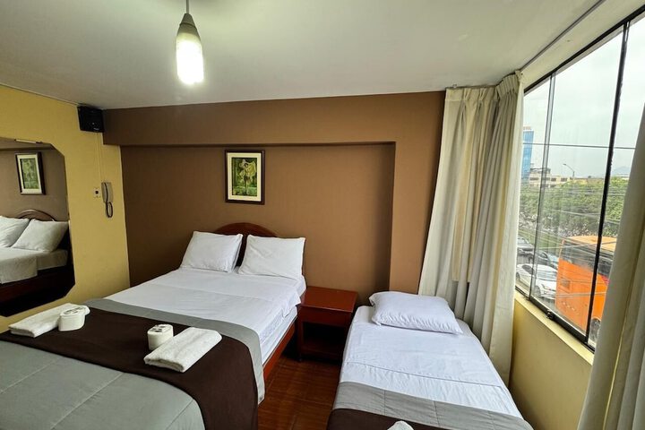 Room 18 of 28
