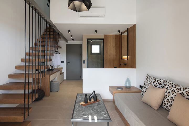 Room 5 of 43