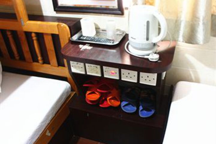 Room 19 of 44