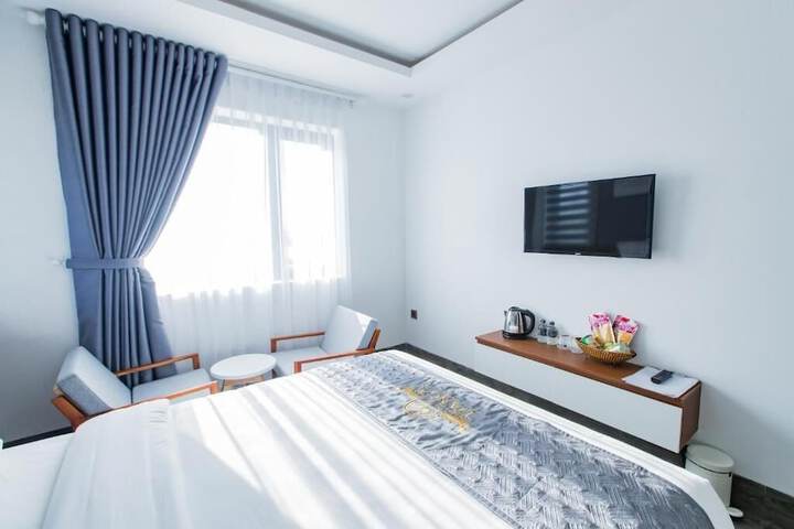 Room 14 of 24