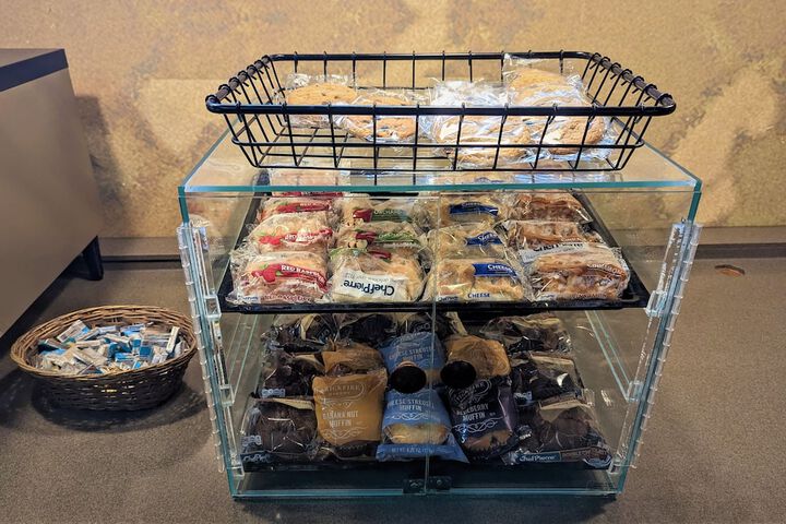 Breakfast/Coffee Service 27 of 38