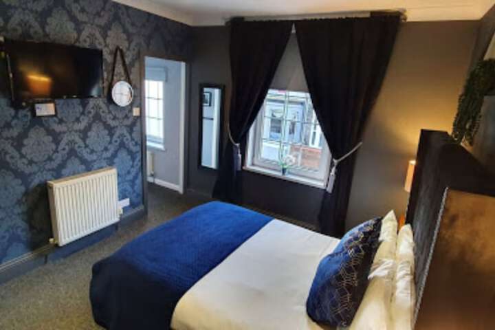 Room 30 of 130
