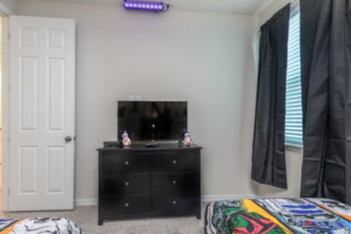 Room 46 of 64