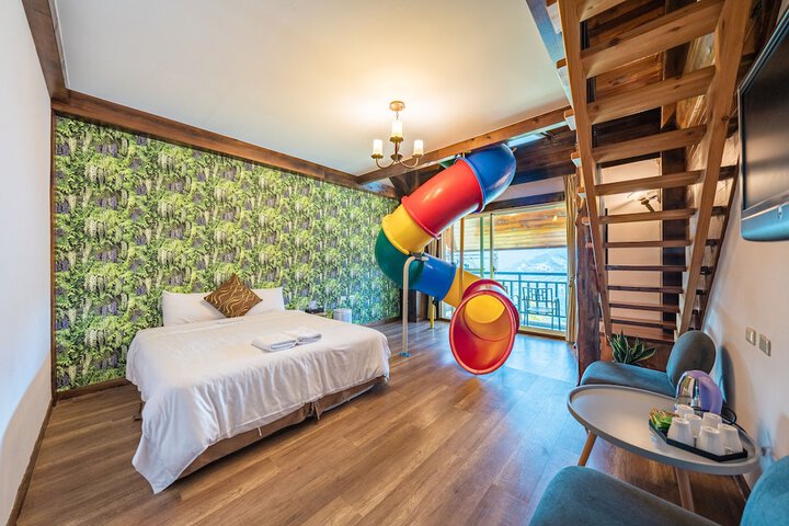 Room 56 of 146