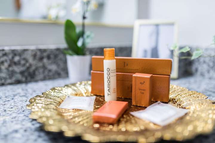 Bathroom amenities