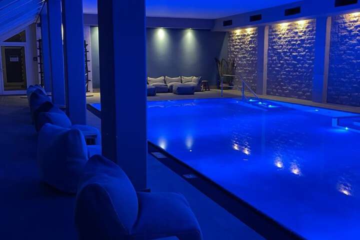 Pool 137 of 187
