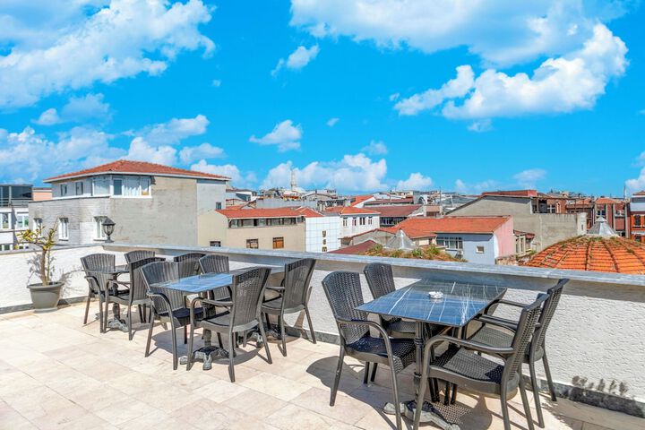 Terrace/Patio 47 of 49