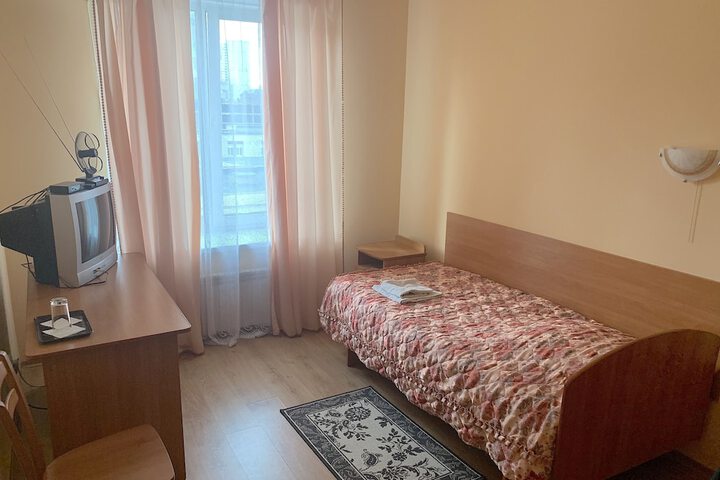 Room 15 of 36