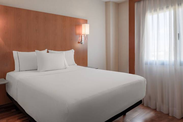 Room 17 of 65