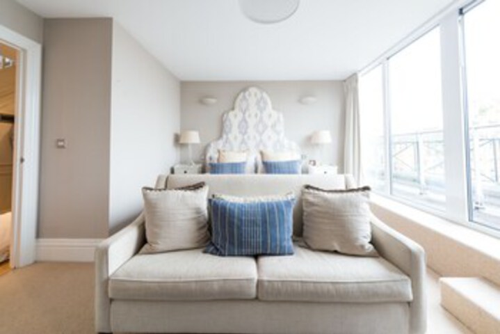 Room 18 of 20