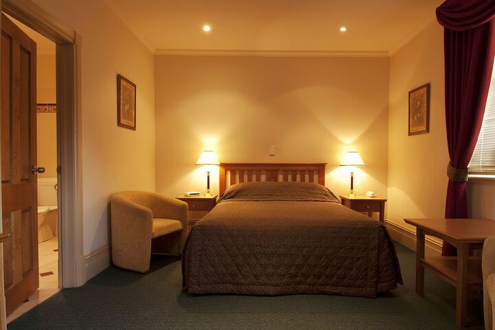 Room 9 of 49
