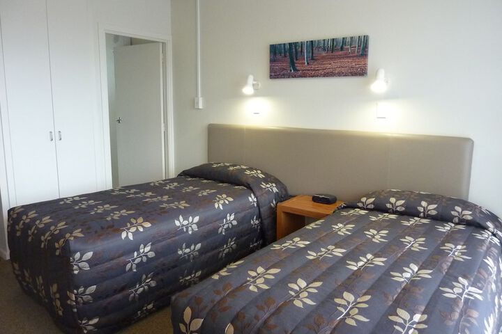 Room 8 of 39
