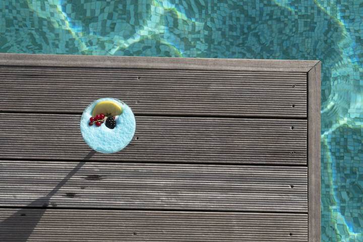 Pool 37 of 104