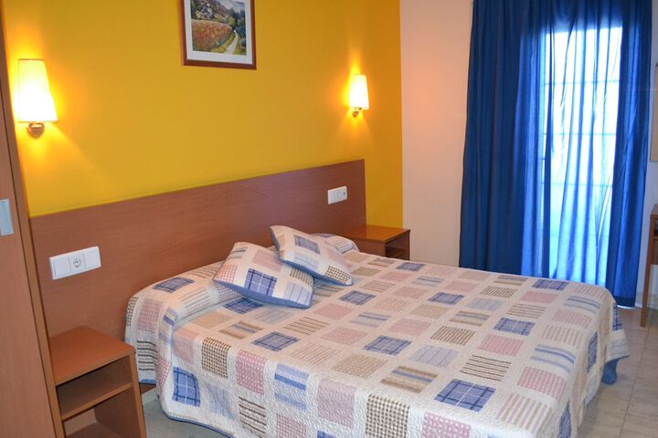 Room 2 of 44