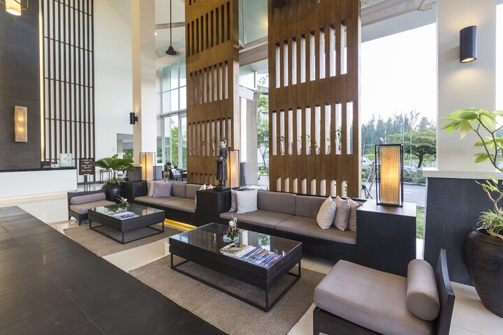 Guest Lobby