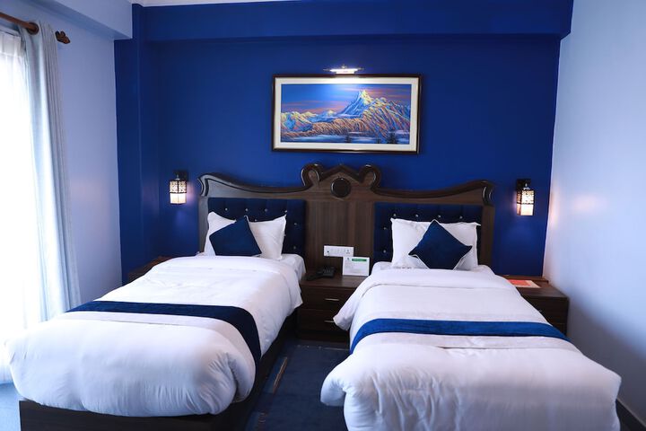 Room 4 of 40