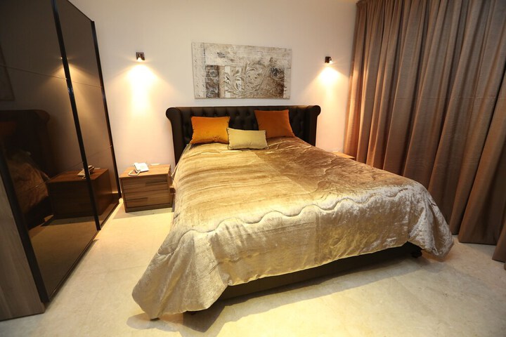 Room 10 of 53