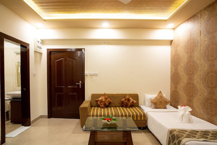 Room 25 of 53