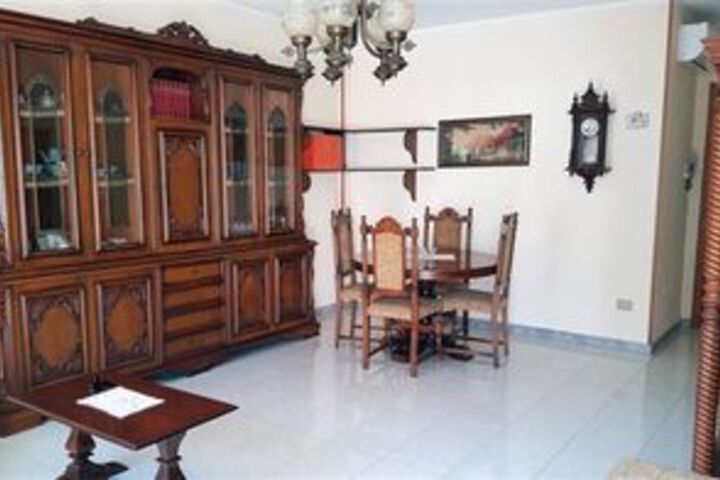 Room 16 of 19