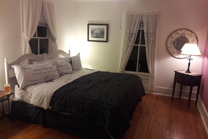 Room 3 of 23
