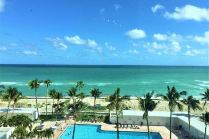 Casa de Playa by TSBS Rentals in Miami Beach, FL