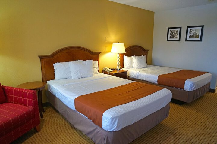 1 Double Bed Deluxe (7 of 16)