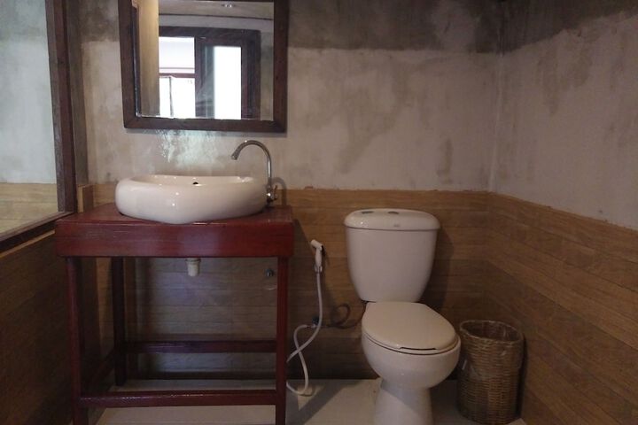 Room 11 of 23