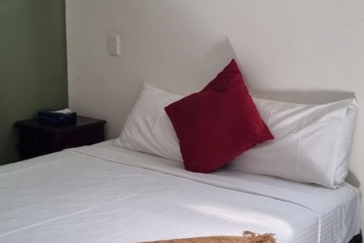 Room 12 of 31