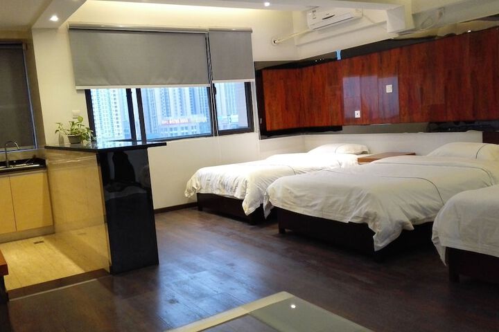 Room 6 of 26