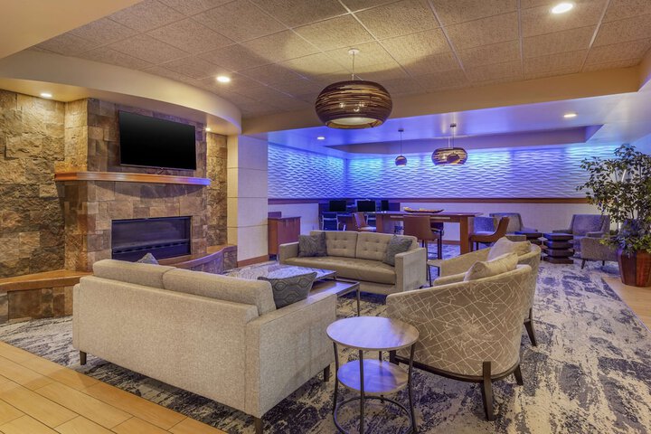 Hotel Interior 4 of 45