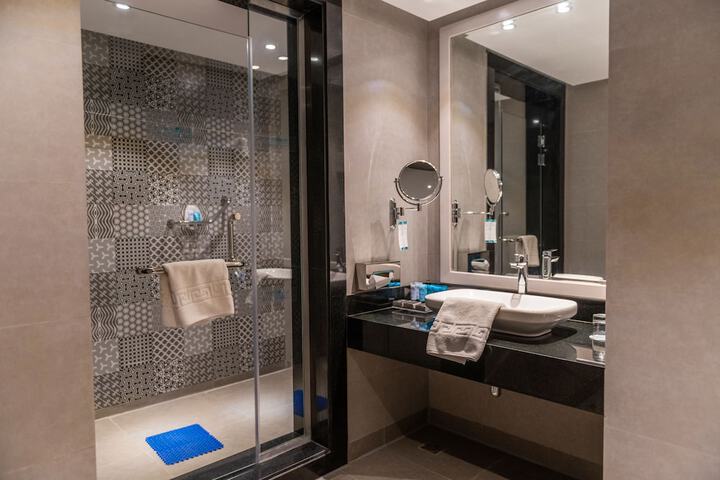 Clean Restrooms