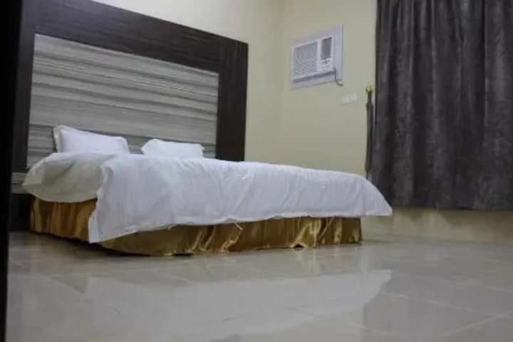 Room 2 of 5