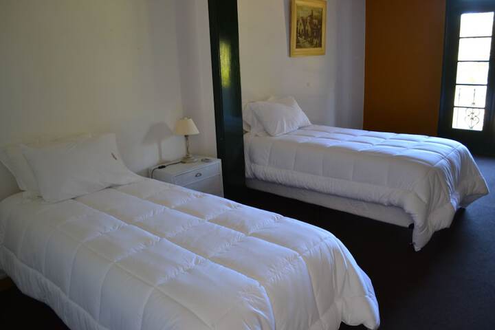 Room 10 of 81