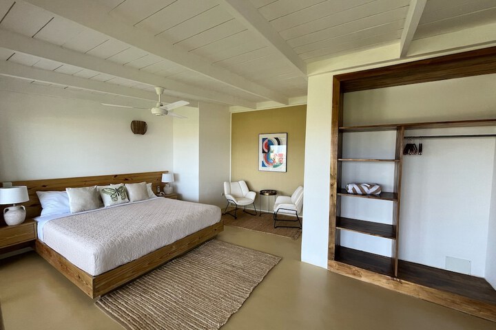 Room 15 of 38