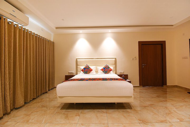 Room 19 of 37