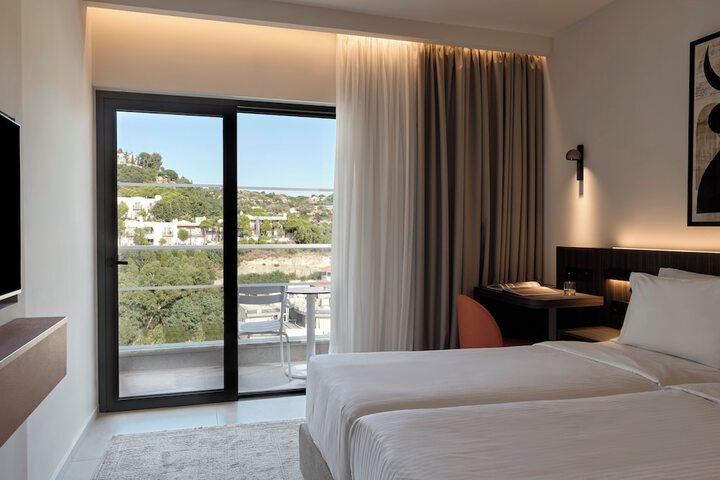 Room 25 of 129